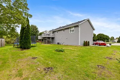 1096 E Libby Ct, Oak Creek, WI 53154 - Photo 26