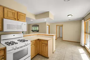5805 Yorkshire Rd, Madison, WI 53711 - Photo 12