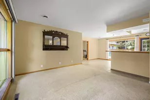 5805 Yorkshire Rd, Madison, WI 53711 - Photo 2