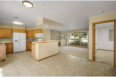 5805  Yorkshire Rd, Madison, WI 53711 - Photo 10