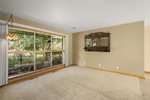 5805 Yorkshire Rd, Madison, WI 53711 - Photo 6