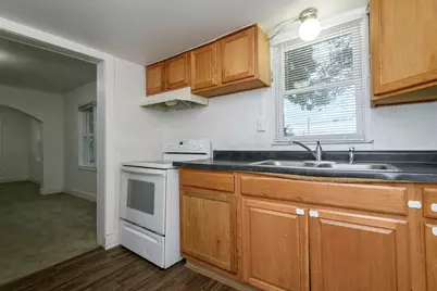 923  Randall St, Beloit, WI 53511 - Photo 22