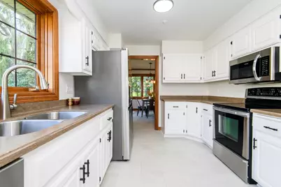 18465  St Andrew Ct #A, Brookfield, WI 53045 - Photo 10