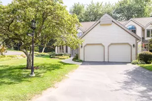 18465 St Andrew Ct, Brookfield, WI 53045 - Photo 1
