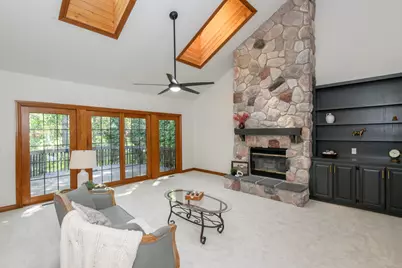 18465  St Andrew Ct #A, Brookfield, WI 53045 - Photo 16