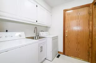 18465 St Andrew Ct, Brookfield, WI 53045 - Photo 30