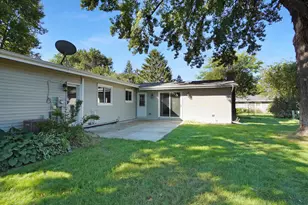668 Tulip Ct, Oconomowoc, WI 53066 - Photo 26