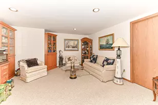 105 E Sutton Pl, Waukesha, WI 53188 - Photo 24