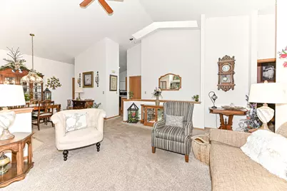 105  East Sutton Pl #A, Waukesha, WI 53188 - Photo 16