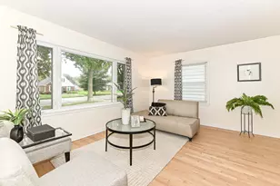 2950 N 91st St, Milwaukee, WI 53222 - Photo 8