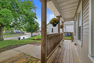 1221 N Main St, Racine, WI 53402 - Photo 24