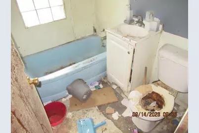 3716 N 26th St, Milwaukee, WI 53206 - Photo 6