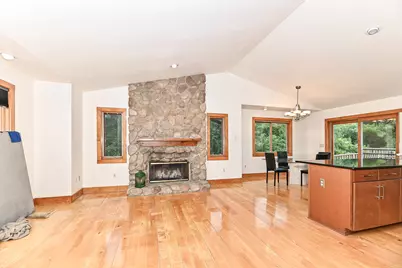 S70W19780  Thornapple Ct, Muskego, WI 53150 - Photo 4