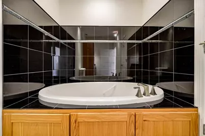 606 W Wisconsin Ave #1801, Milwaukee, WI 53203 - Photo 16