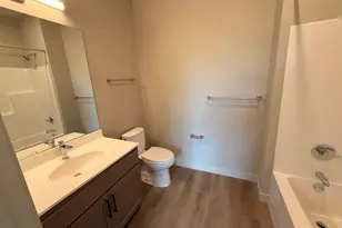 4800 N Santa Monica Blvd, Whitefish Bay, WI 53217 - Photo 14