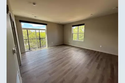 4800 N Santa Monica Blvd #4810, Whitefish Bay, WI 53217 - Photo 8