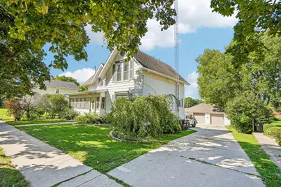 212 N Watertown St, Johnson Creek, WI 53038 - Photo 2