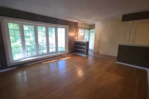 21670 Clarion Ln, Brookfield, WI 53186 - Photo 10