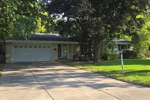 21670 Clarion Ln, Brookfield, WI 53186 - Photo 26