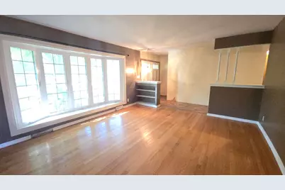 21670  Clarion Ln, Brookfield, WI 53186 - Photo 2