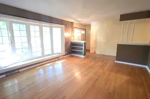 21670 Clarion Ln, Brookfield, WI 53186 - Photo 2