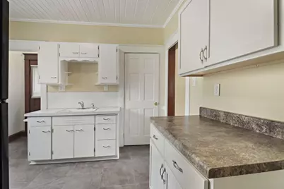 2513  Roosevelt Rd, Kenosha, WI 53143 - Photo 8