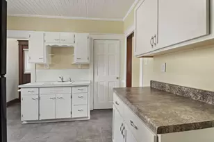 2513 Roosevelt Rd, Kenosha, WI 53143 - Photo 8