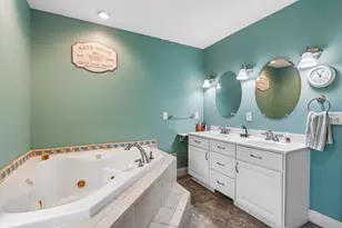 7920 Greendale Ave, Burlington, WI 53105 - Photo 24