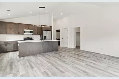 228 E Brown St, Milwaukee, WI 53212 - Photo 10