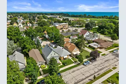 3948 E Underwood Ave, Cudahy, WI 53110 - Photo 2