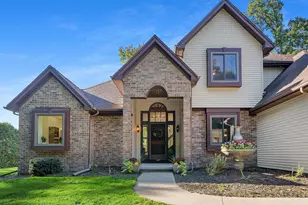 1611 Hollowbrook Ct, Cato, WI 54230 - Photo 2