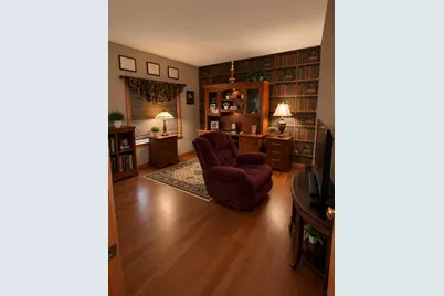 4848 W Woodland Dr, Franklin, WI 53132 - Photo 22