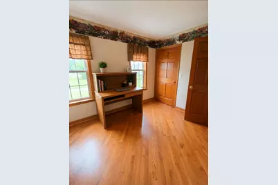 4848 W Woodland Dr, Franklin, WI 53132 - Photo 18