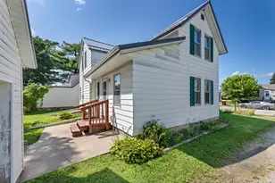 318 Grove St, Caledonia, MN 55921 - Photo 20