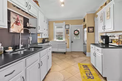 102 E Court St, Elkhorn, WI 53121 - Photo 14