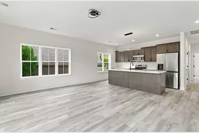 232 E Brown St, Milwaukee, WI 53212 - Photo 2