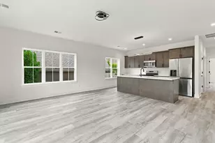 232 E Brown St, Milwaukee, WI 53212 - Photo 2