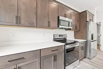 232 E Brown St, Milwaukee, WI 53212 - Photo 8