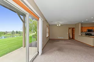 N55W17156 Ravenwood Dr, Menomonee Falls, WI 53051 - Photo 10