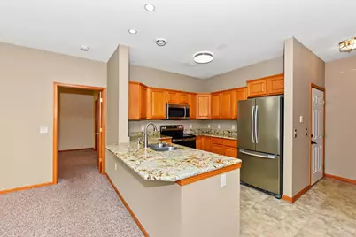 N55W17156  Ravenwood Dr #19156, Menomonee Falls, WI 53051 - Photo 16