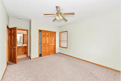 N55W17156  Ravenwood Dr #19156, Menomonee Falls, WI 53051 - Photo 30
