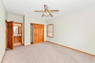 N55W17156 Ravenwood Dr, Menomonee Falls, WI 53051 - Photo 30