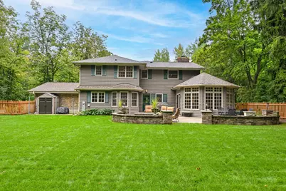 9506 N Wakefield Ct, Bayside, WI 53217 - Photo 30