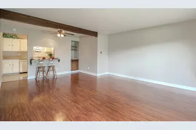 N114W16951  Armada Dr #3, Germantown, WI 53022 - Photo 6