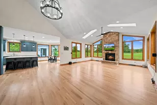 1570 Fairway Ct, Geneva, WI 53147 - Photo 8