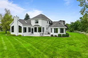 1570 Fairway Ct, Geneva, WI 53147 - Photo 2