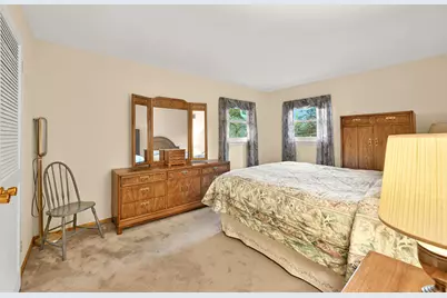 2120  Elm Tree Rd, Elm Grove, WI 53122 - Photo 18