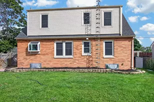 2021 79th St, Kenosha, WI 53143 - Photo 36