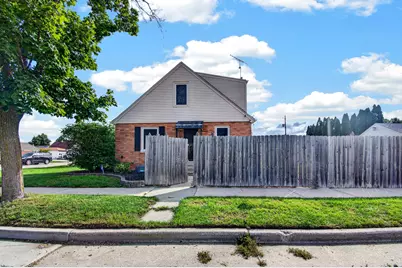 2021  79th St, Kenosha, WI 53143 - Photo 30
