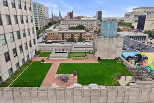 606 W Wisconsin Ave, Milwaukee, WI 53203 - Photo 34
